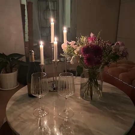 아파트 Royal Neighbourhood Elegant Flat In *